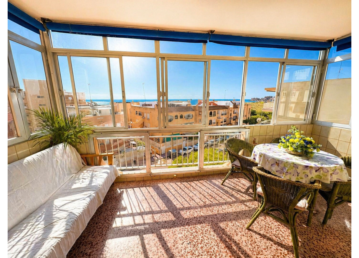 APARTAMENTO · Resale · Torrevieja · TBHST-11202