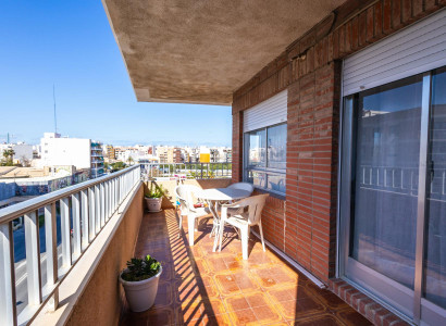 APARTAMENTO - Sale - Torrevieja - Playa del Acequión