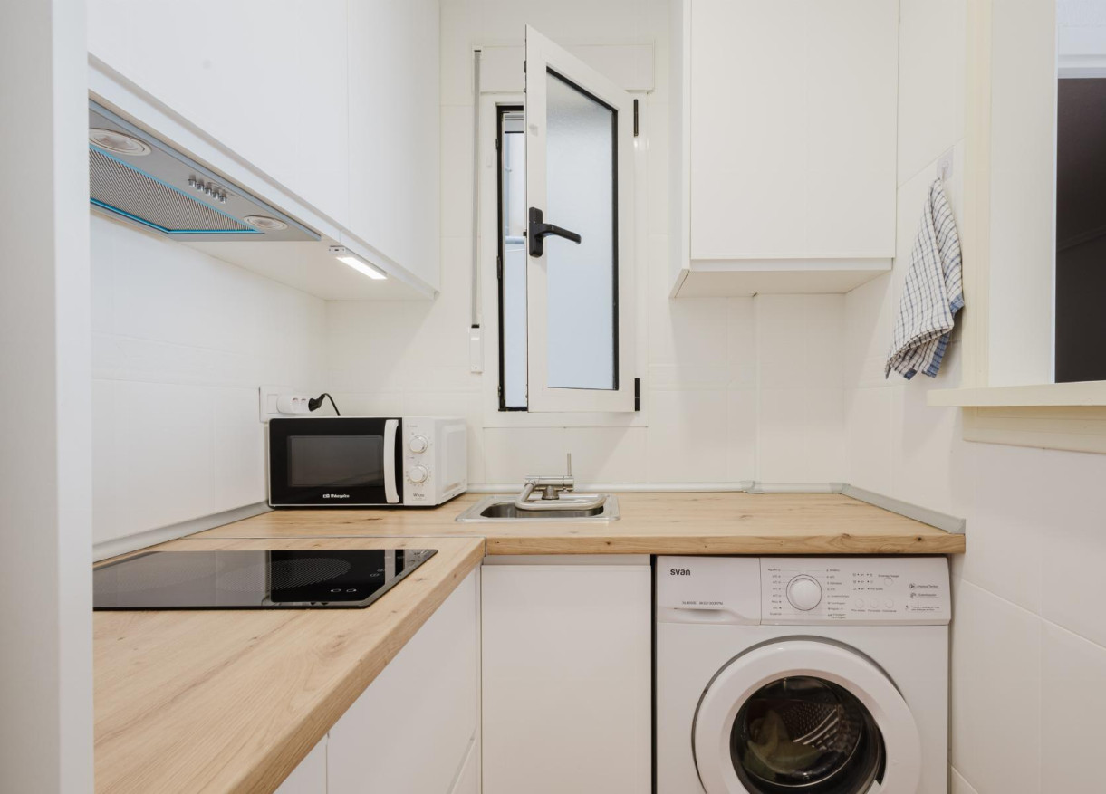 APARTAMENTO · Sale · Torrevieja · TBHST-26405