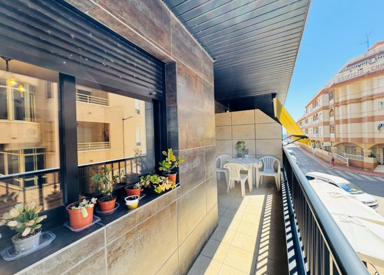 Apartment · Resale · La Mata · SM-45220