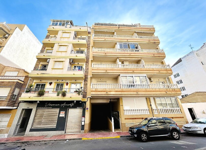 Apartment - Resale - Torrevieja - Centro