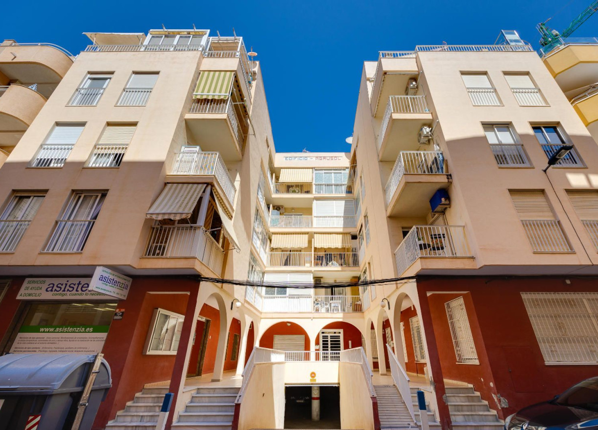 Apartment · Resale · Torrevieja · MA-78244