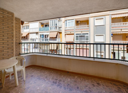 Apartment - Resale - Torrevieja - Playa del cura