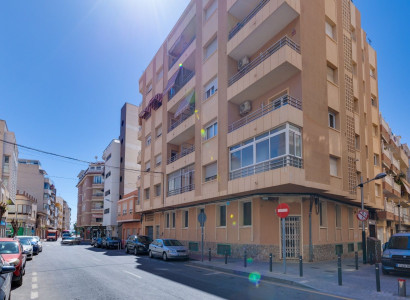 Apartment - Resale - Torrevieja - Torrevieja