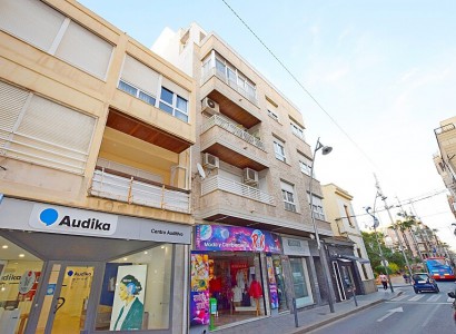 Apartment - Sale - Torrevieja - Centro ciudad