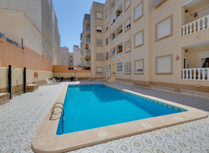 Apartment - Sale - Torrevieja - Playa del cura