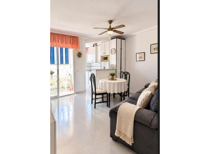 Apartment - Sale - Torrevieja - Playa del cura