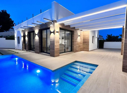 Chalet - Resale - Orihuela Costa - villamartin