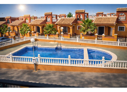 Chalet · Reventa · Torrevieja · AGUAS NUEVAS