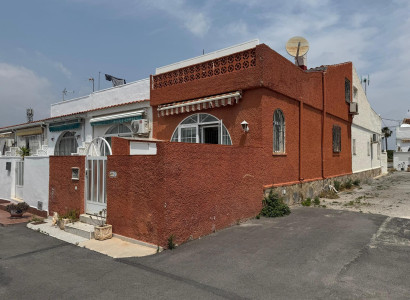 Chalet · Sale · Torrevieja · URB SAN LUIS