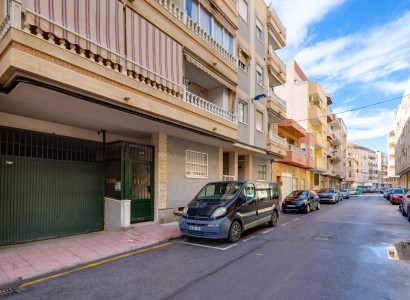 Garage · Rynek wtórny · Torrevieja · Playa del cura