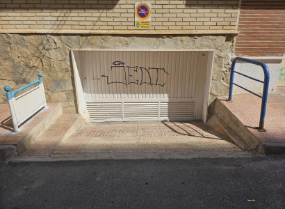 Garage · Rynek wtórny · Torrevieja · Playa del cura