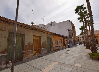 Land - Resale - Torrevieja - Paseo de Torrevieja