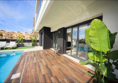 New Build · Villas · Cabo Roig