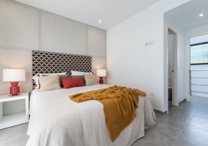 New Build · Villas · Dolores · dolores