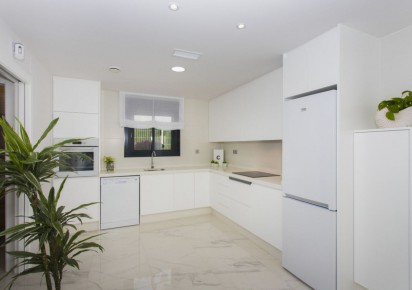 New Build · Villas · Roda