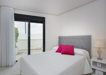 New Build · Villas · Roda