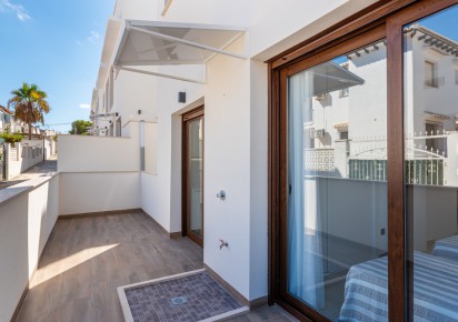 Nueva construcción  · APARTAMENTO · Torrevieja · Los balcones