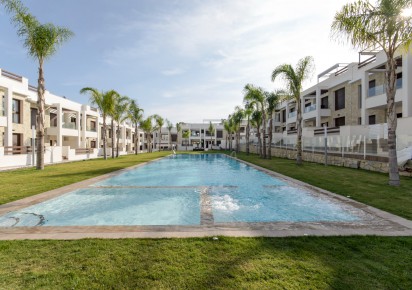 Nueva construcción  · Bungalow · Torrevieja · Los balcones