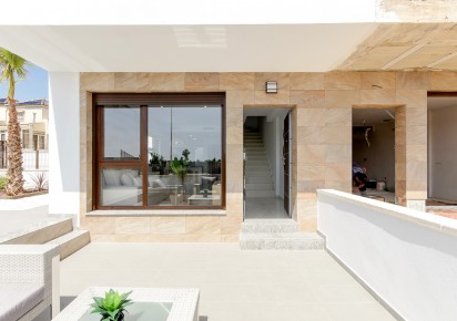 Nueva construcción  · Townhouse · Torrevieja · Los balcones