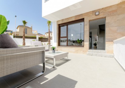 Nueva construcción  · Townhouse · Torrevieja · Los balcones