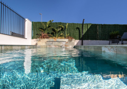 Nueva construcción  · Villa · Finestrat