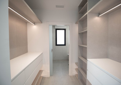 Nueva construcción  · Villa · Finestrat