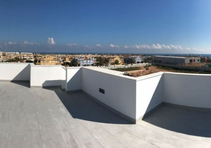 Nueva construcción  · Villas · Cabo Roig