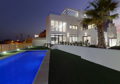 Nueva construcción  · Villas · Finestrat