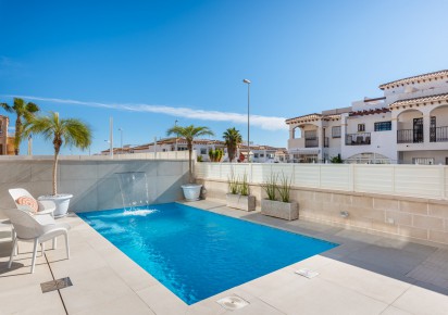 Nueva construcción  · Villas · Orihuela Costa · Punta Prima