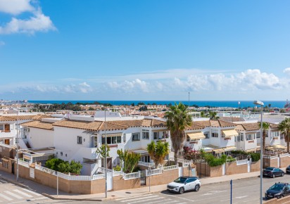 Nueva construcción  · Villas · Orihuela Costa · Punta Prima