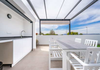 Nueva construcción  · Villas · ROLDAN