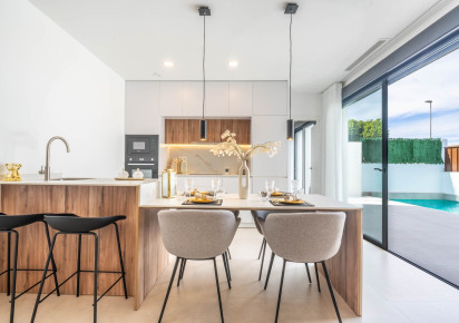 Nueva construcción  · Villas · ROLDAN