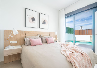 Nueva construcción  · Villas · ROLDAN