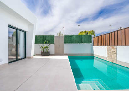 Nueva construcción  · Villas · ROLDAN