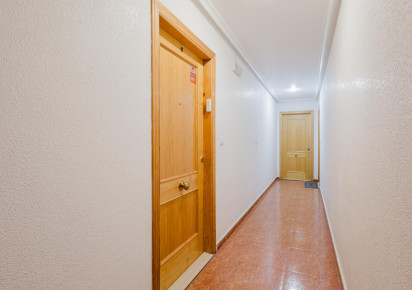 Resale · APARTAMENTO · Torrevieja · Centro