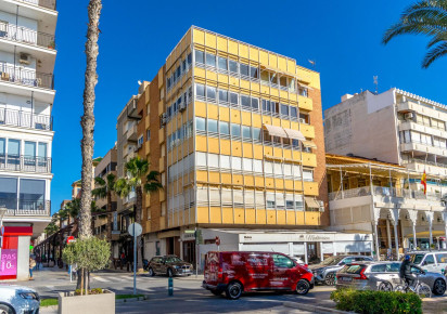 Resale · APARTAMENTO · Torrevieja · CLUB NAUTICO TORREVIEJA