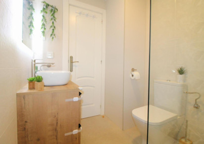 Resale · APARTAMENTO · Torrevieja · La Veleta