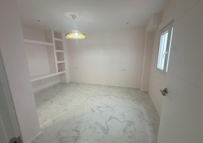 Resale · APARTAMENTO · Torrevieja · Muelle Pesquero