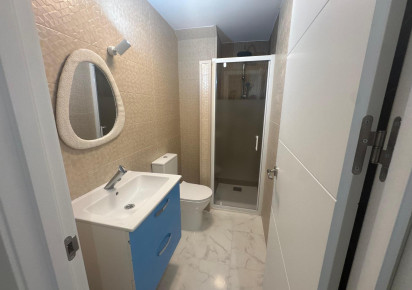Resale · APARTAMENTO · Torrevieja · Muelle Pesquero