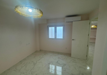 Resale · APARTAMENTO · Torrevieja · Muelle Pesquero
