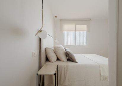 Resale · APARTAMENTO · Torrevieja · Playa Acequion