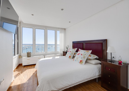 Resale · APARTAMENTO · Torrevieja · Playa Acequion