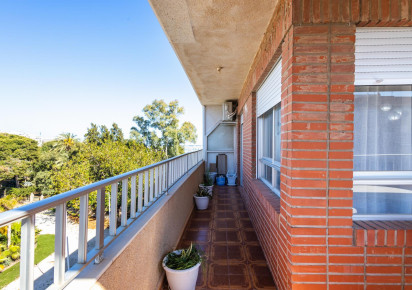 Resale · APARTAMENTO · Torrevieja · Playa del Acequión