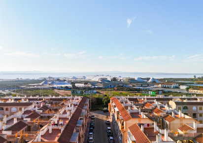 Resale · APARTAMENTO · Torrevieja · Playa del Acequión