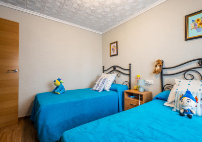 Resale · APARTAMENTO · Torrevieja · Playa del Acequión