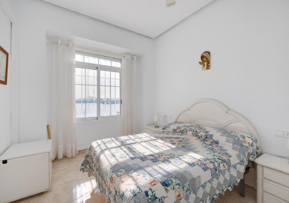 Resale · APARTAMENTO · Torrevieja · Playa del Acequión