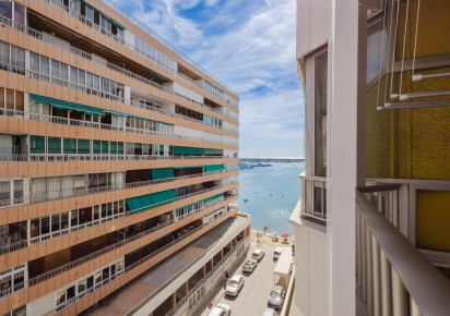 Resale · APARTAMENTO · Torrevieja · Playa del Acequión