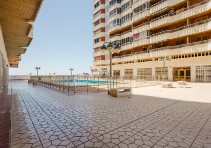 Resale · APARTAMENTO · Torrevieja · Playa del Acequión