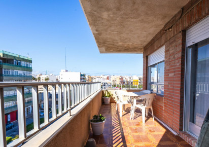 Resale · APARTAMENTO · Torrevieja · Playa del Acequión